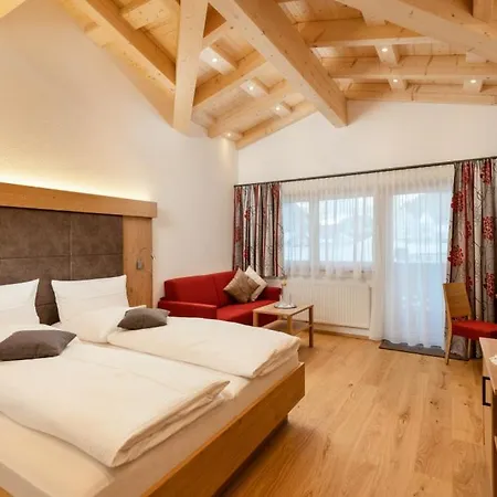 Dorfstube Hotel Holzgau