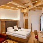 Dorfstube Hotell Holzgau
