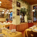 Hotell Dorfstube Holzgau