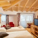 Dorfstube Hotell Holzgau