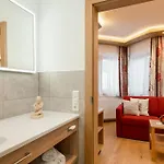 Dorfstube Hotell 3*