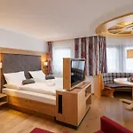 Dorfstube 3*