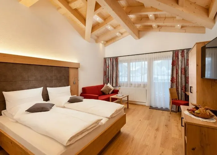 Dorfstube Hotel Holzgau