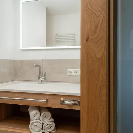 Hotell Dorfstube Holzgau